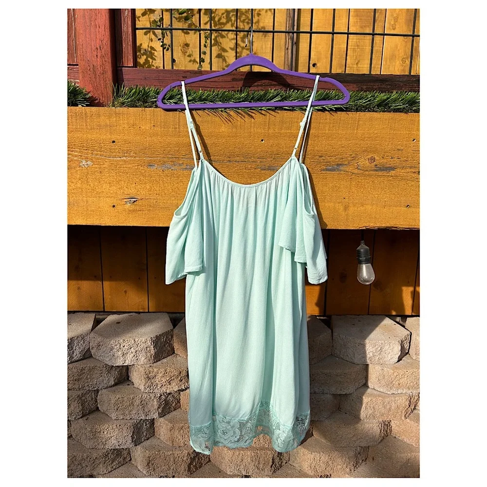 Sz L-Flying Tomato brand mint color cold shoulder dress w/lace accents & tie - Picture 4 of 8